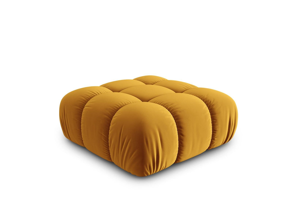 Rosafarbener Samt-Pouf Cortina von Cosmopolitan Design, quadratische Form, schwarze Kunststoffbeine, Sitzhöhe 43cm, Frontalansicht auf hellem Hintergrund