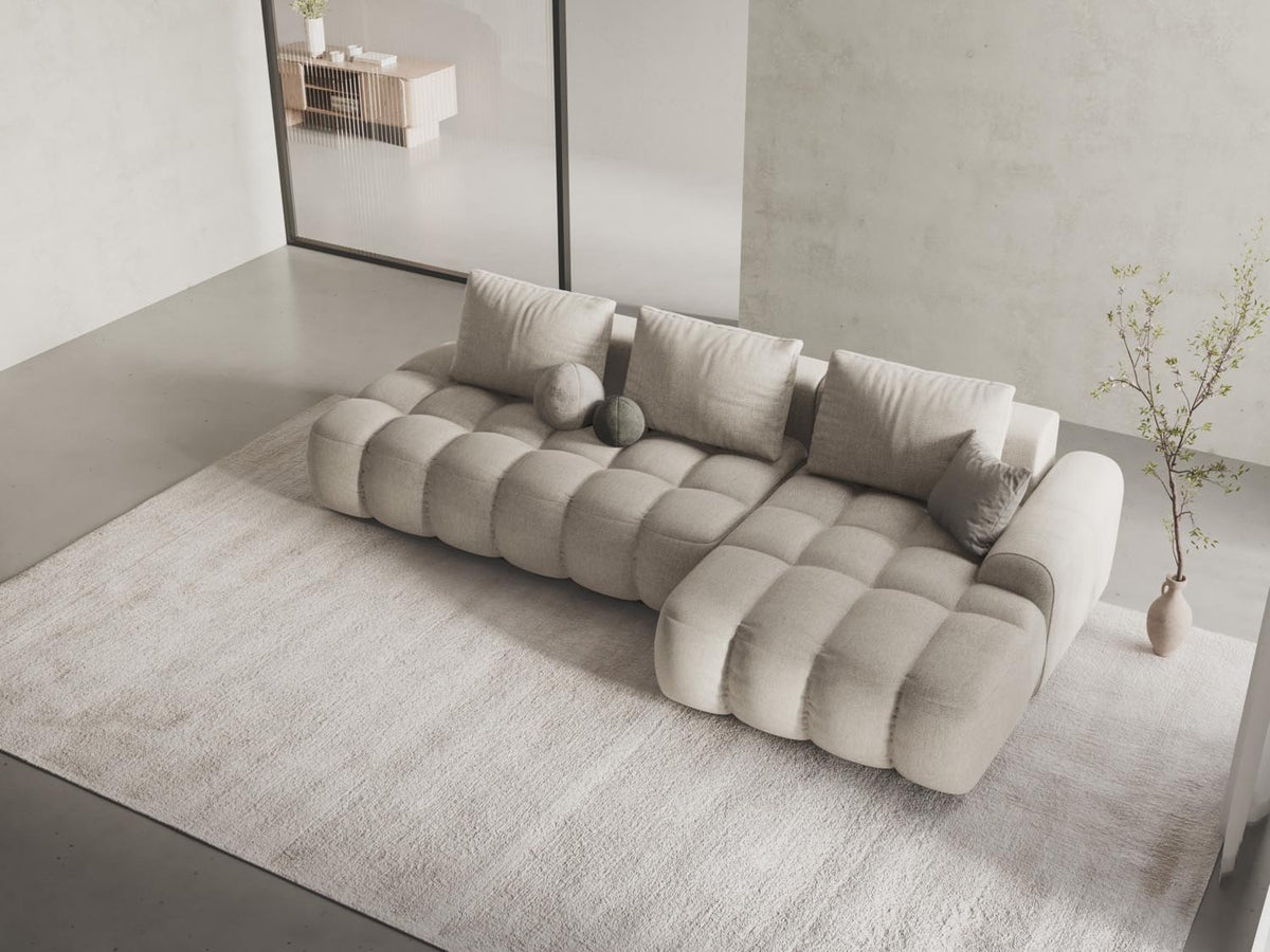 Linz Ecksofa Open end rechts mit Schlaffunktion und Stauraumbox 3 Sitzer 142cm in Beige-Sorella präsentiert im Onlineshop von KAQTU Design AG. Bettsofa rechts ist von Cosmopolitan Design