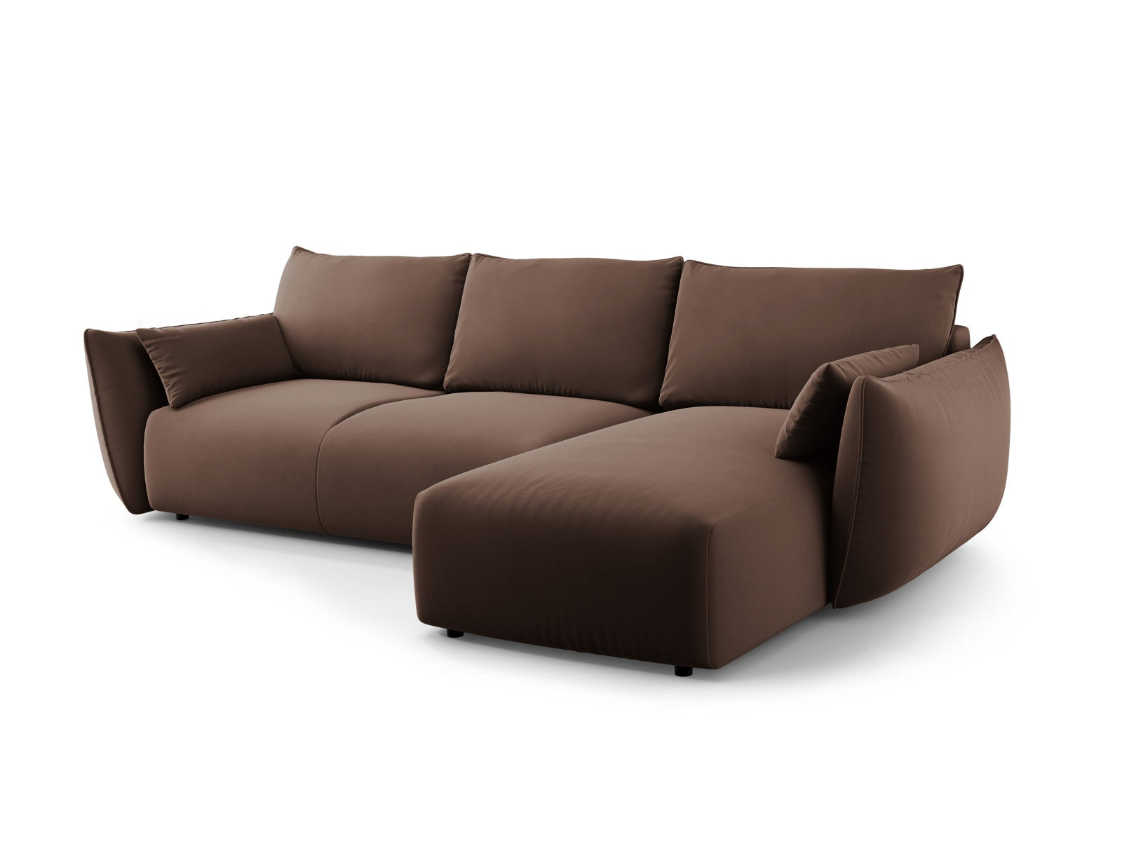 Elegantes 4-Sitzer Ecksofa Matera in Chocolate-Salvador, ideal für Wohnräume, mit praktischer Schlaffunktion und Stauraum.