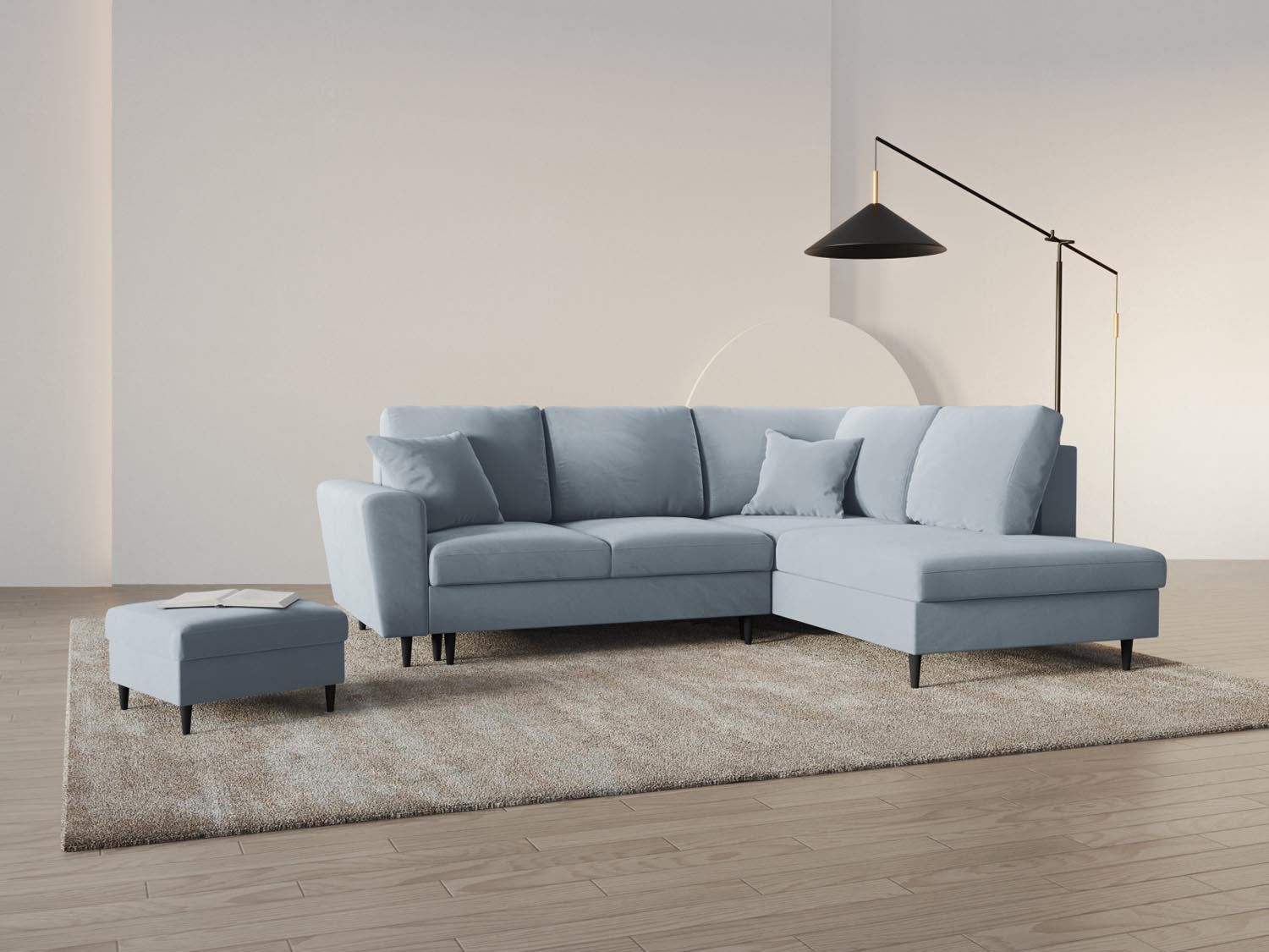 Elegantes Kyoto Velour Ecksofa in Hellblau mit Schlaffunktion und Stauraum, ideal für stilvolle Wohnräume und entspannte Nächte.