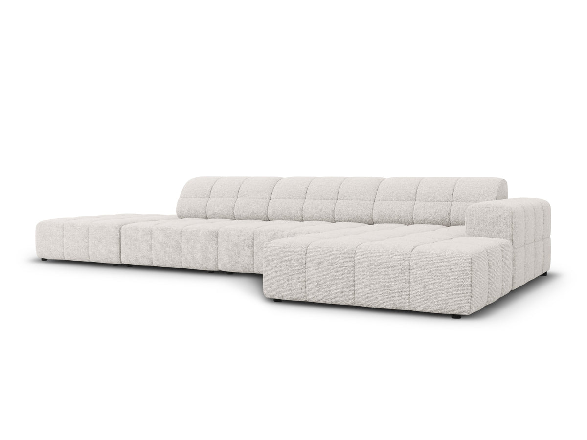 Chicago Ecksofa rechts 5 Sitzer 166cm in Light Grey-Haga präsentiert im Onlineshop von KAQTU Design AG. L-Sofa rechts ist von Cosmopolitan Design
