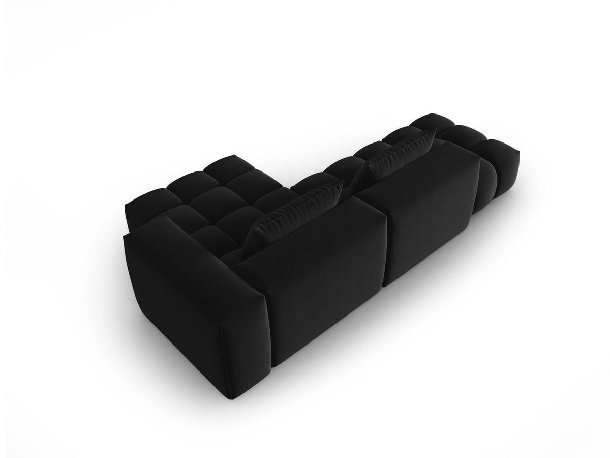 Modulares Ecksofa rechts aus Samt in Sand-Casino mit Récamiere, schwarzen Kunststoffbeinen und gepolsterter Rückenlehne.