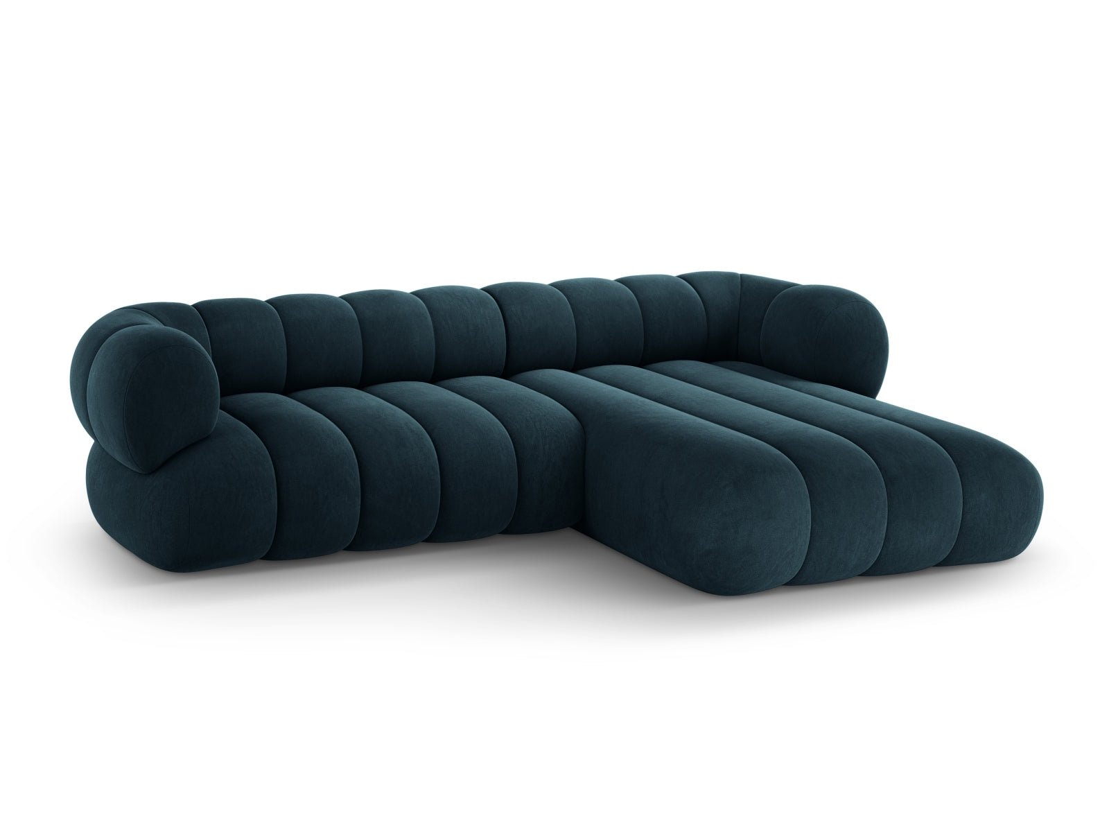 Erleben Sie das Koge Velour Ecksofa rechts 5 Sitzer 165cm von Cosmopolitan Design – ein modernes, komfortables Möbelstück, das Ihr Wohnzimmer aufwertet.