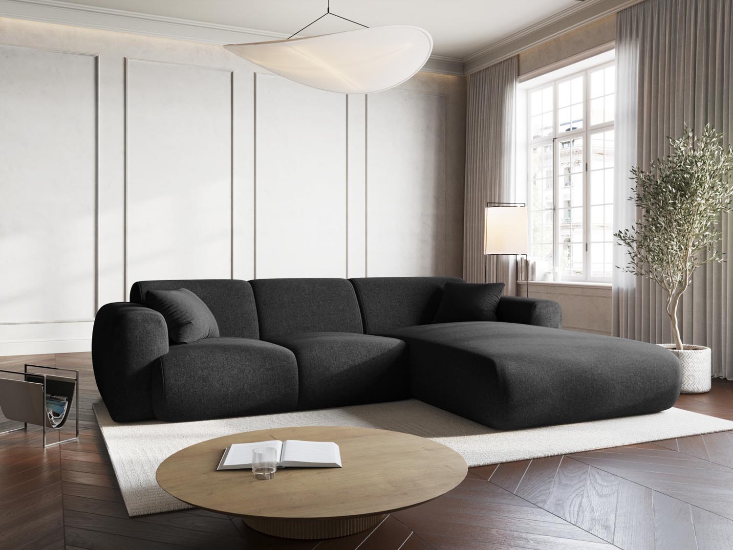 Elegantes Nolio Ecksofa in Schwarz mit Haga-Bezug, ideal für stilvolle Wohnräume. Komfortables 4-Sitzer-Design, perfekt für entspannte Abende.