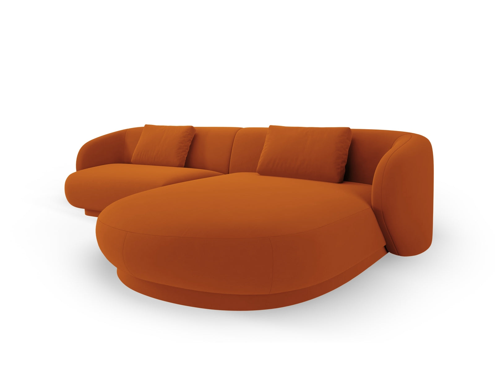 Entdecken Sie das elegante Camden Velour Ecksofa rechts von Cosmopolitan Design – ein 4-Sitzer, der zeitlosen Komfort und modernes Flair vereint.