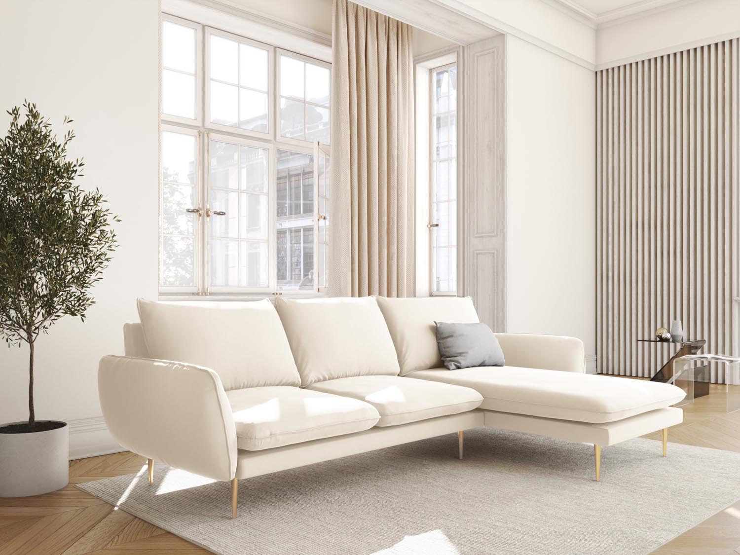 Elegantes Vienna Velour Ecksofa in Light Beige mit goldenen Akzenten, ideal für stilvolle Wohnräume. 5-Sitzer, 170 cm, von Cosmopolitan Design.