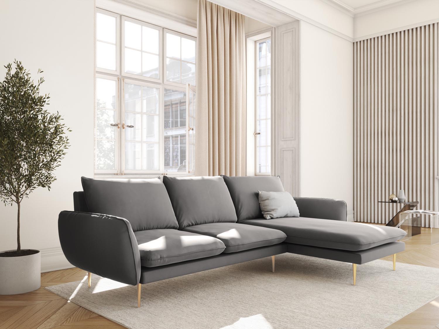 Elegantes Vienna Velour Ecksofa in Light Grey mit goldenen Akzenten, ideal für stilvolle Wohnräume. 5-Sitzer, 170 cm, von Cosmopolitan Design.