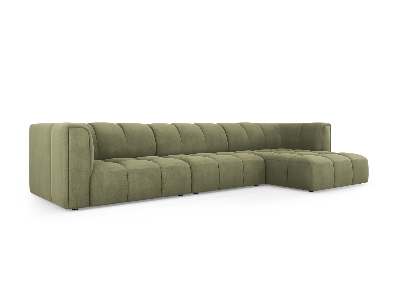 Elegantes 5-Sitzer Ecksofa Moritz in sanftem Mintgrün, ideal für stilvolle Wohnräume. Bequem und einladend, mit erstklassiger Qualität.