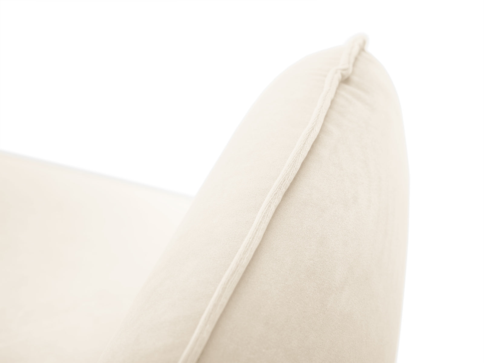 Elegantes 6-Sitzer Ecksofa in luxuriösem Velours, rechtsseitig, in stilvollem Beige und Schwarz, ideal für einladende Wohnräume.