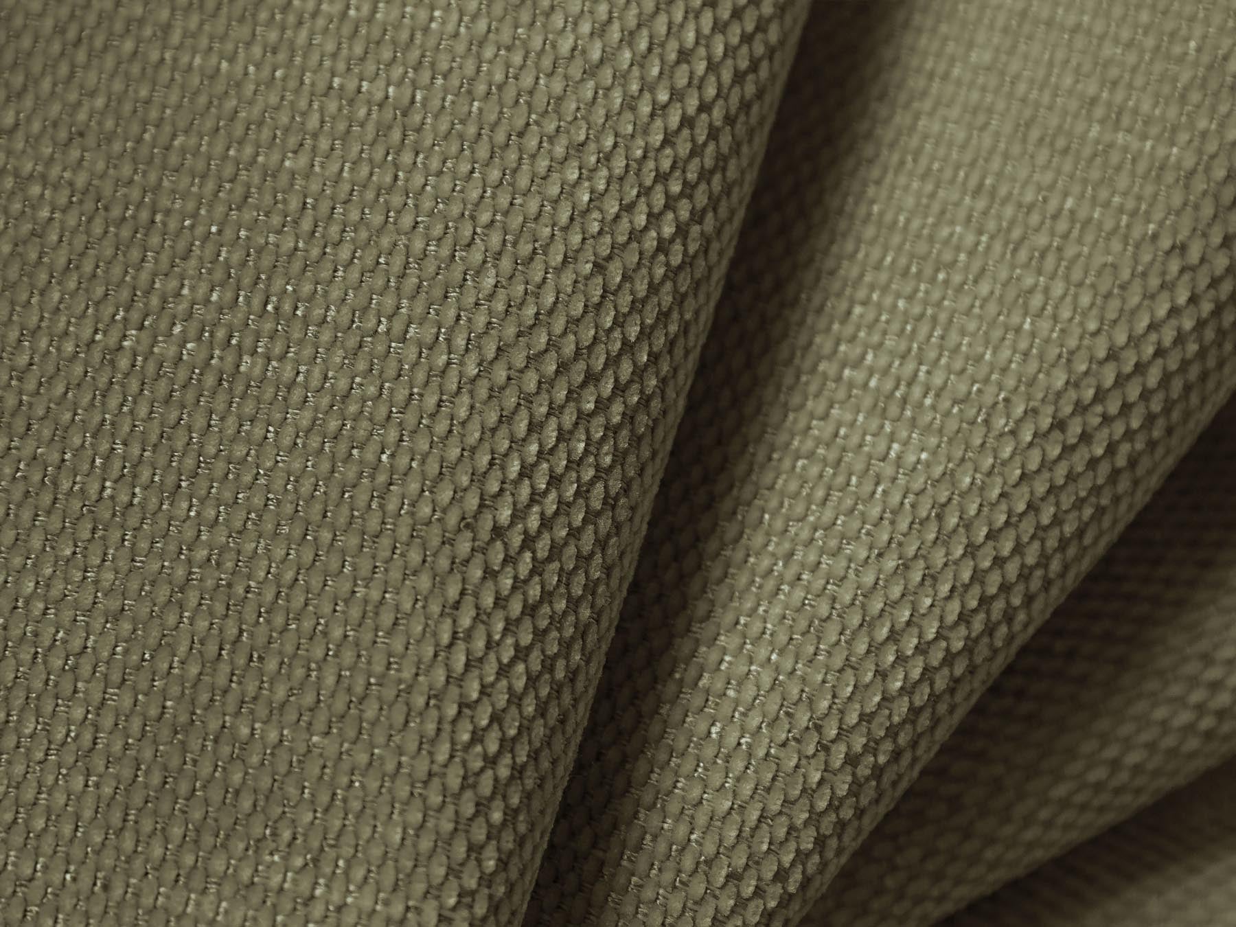 Elegantes 3-Sitzer Ecksofa Moritz in sanftem Grün, ideal für stilvolle Wohnräume, erhältlich bei Cosmopolitan Design.