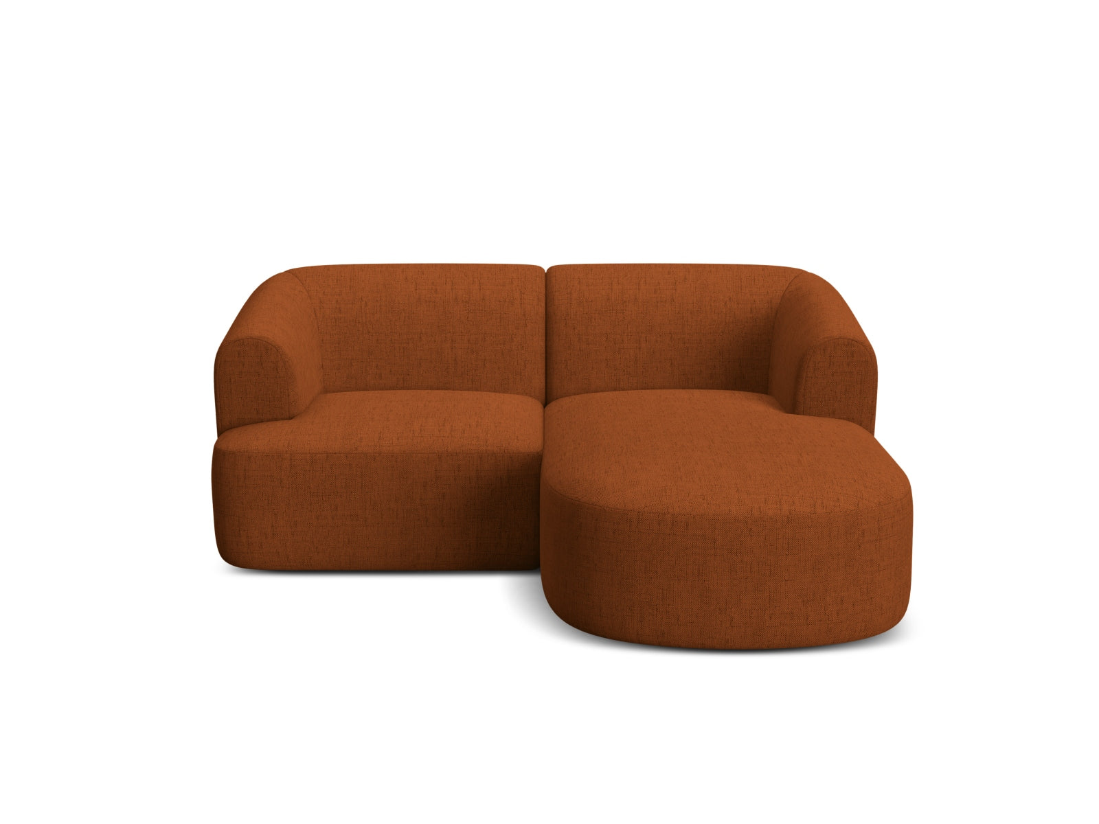 Elegantes 3-Sitzer Ecksofa Campi in warmem Brick-Moly, ideal für stilvolle Wohnräume und entspannte Stunden.