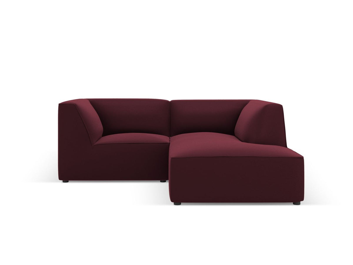 Modulares Ecksofa rechts mit Kunstlederbezug in Light Brown, Sitzfläche und Récamiere sichtbar, schwarze Kunststoffbeine, urbanes Design.
