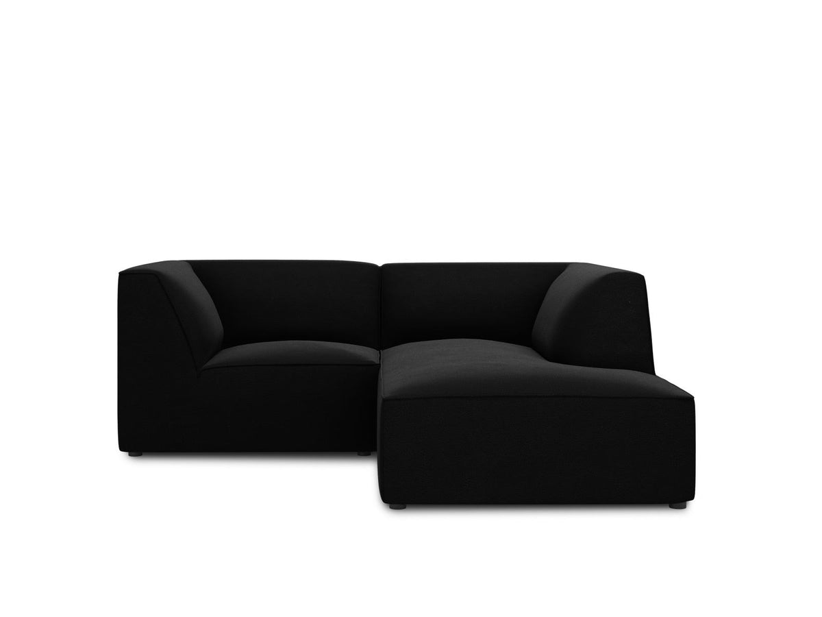 Modulares Ecksofa Siena in Beige-Salvador Samtstoff mit Récamiere, schwarzen Kunststoffbeinen und massivem Holzrahmen, rechts ausgerichtet.