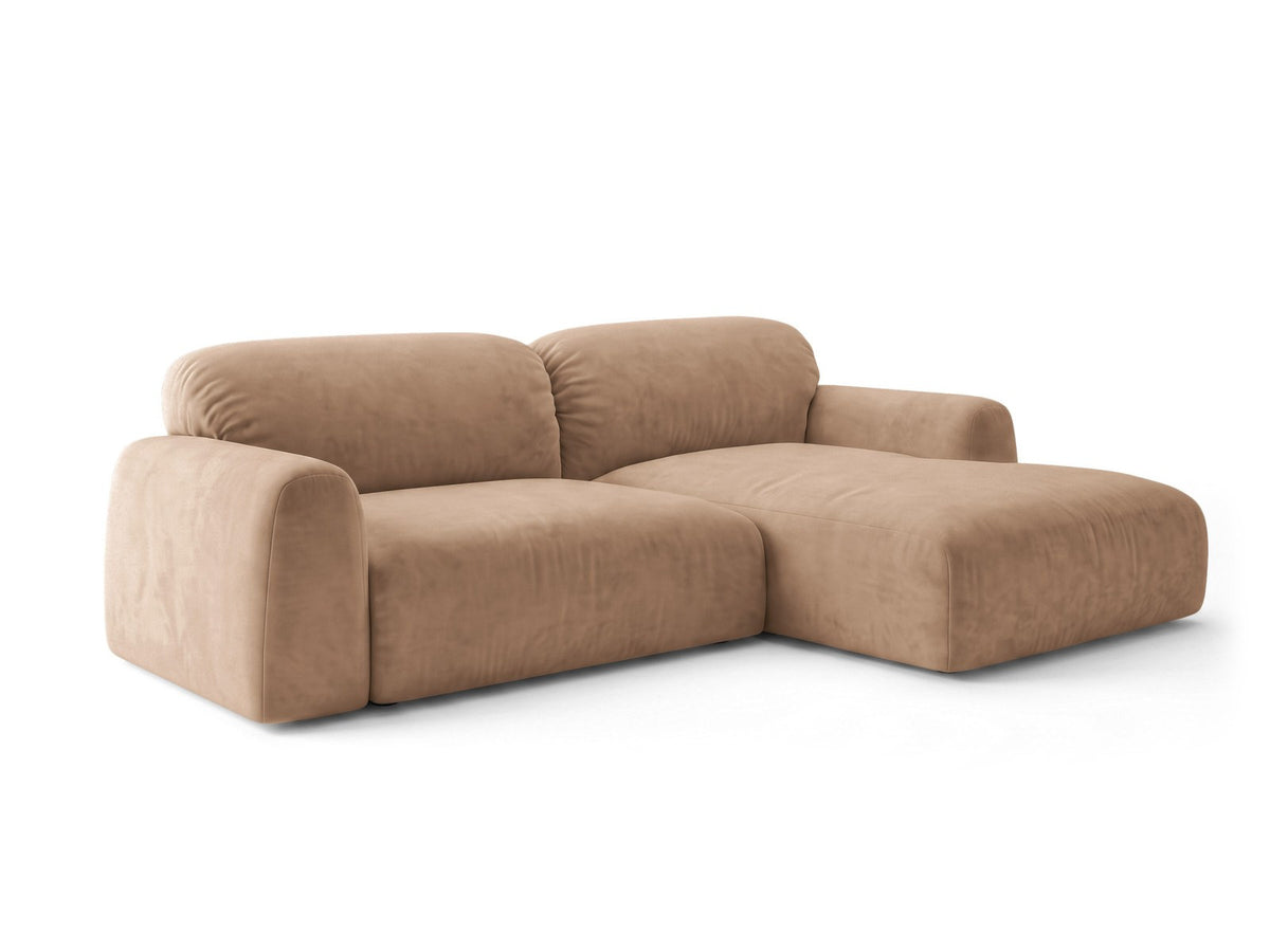 Ecksofa Milan rechts mit Récamiere, Bluvel-Bezug und schwarzen Kunststoffbeinen