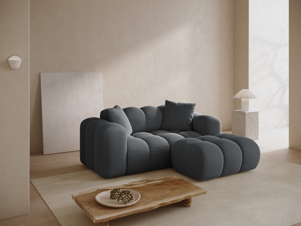 2-Sitzer Ecksofa rechts Treno in Grey-Bluvel präsentiert im Onlineshop von KAQTU Design AG. Ecksofa rechts ist von Cosmopolitan Design