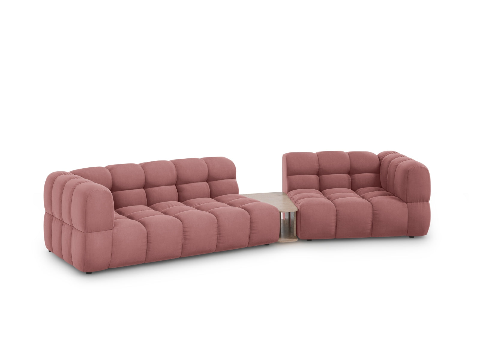 Entdecken Sie das stilvolle Sky Velour Sofa 3-Sitzer von Cosmopolitan Design – perfekt für modernes Wohnen und höchsten Komfort.