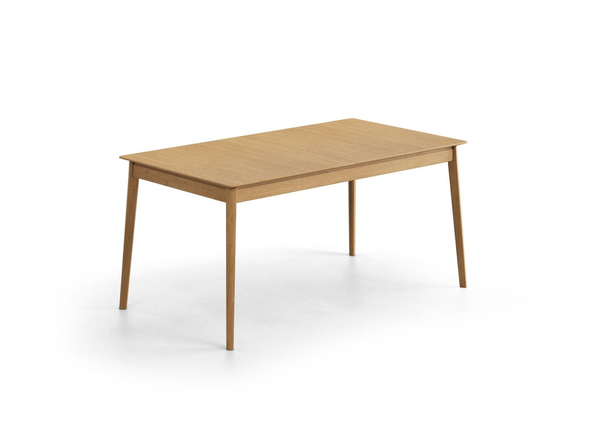 Ausziehbarer Esstisch Noto aus Eichenfurnier mit Beinen aus Eichenholz, Farbe Natural Oak Veneer-Wood, rechteckige Tischform, unausgezogen dargestellt.