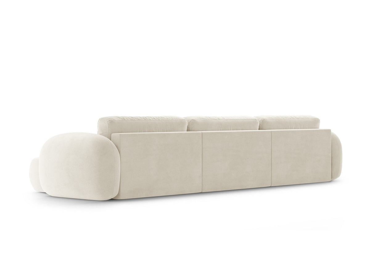 Tonale Velour Panoramic Ecksofa rechts mit Schlaffunktion und Stauraum 5 Sitzer in Ivory-Magic Velvet präsentiert im Onlineshop von KAQTU Design AG. Bettsofa rechts ist von Cosmopolitan Design