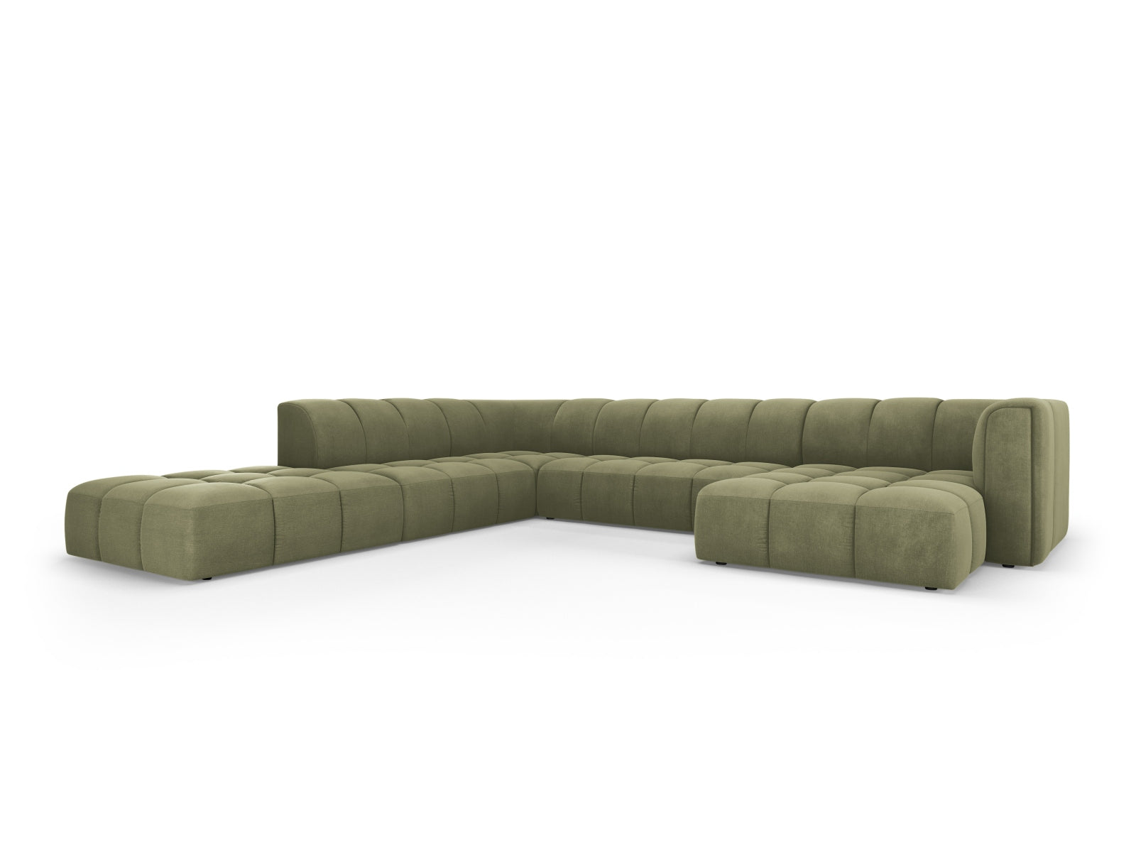 Stylisches 7-Sitzer Ecksofa Moritz in sanftem Lichtgrün, ideal für moderne Wohnräume, präsentiert von Cosmopolitan Design.