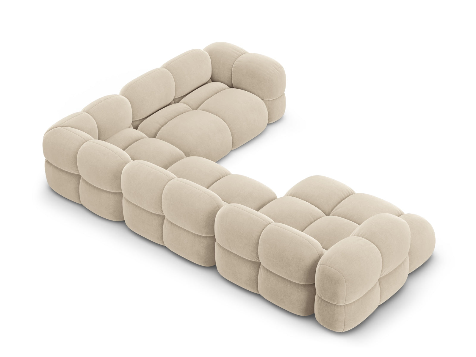 Verleihen Sie Ihrem Wohnzimmer mit dem Loretto Velour Panoramic Ecksofa rechts, 5-Sitzer, 250 cm von Cosmopolitan Design einen Hauch von Luxus und Komfort.