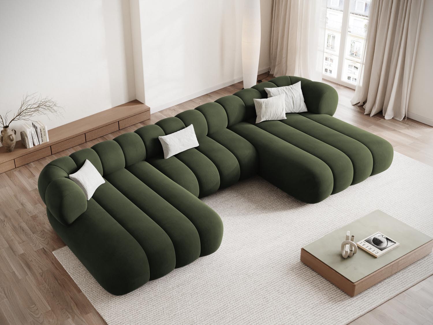 Elegantes Koge Velour Panoramic Sofa in stilvollem Grün, ideal für moderne Wohnräume. Komfortables 6-Sitzer Design von Cosmopolitan Design.