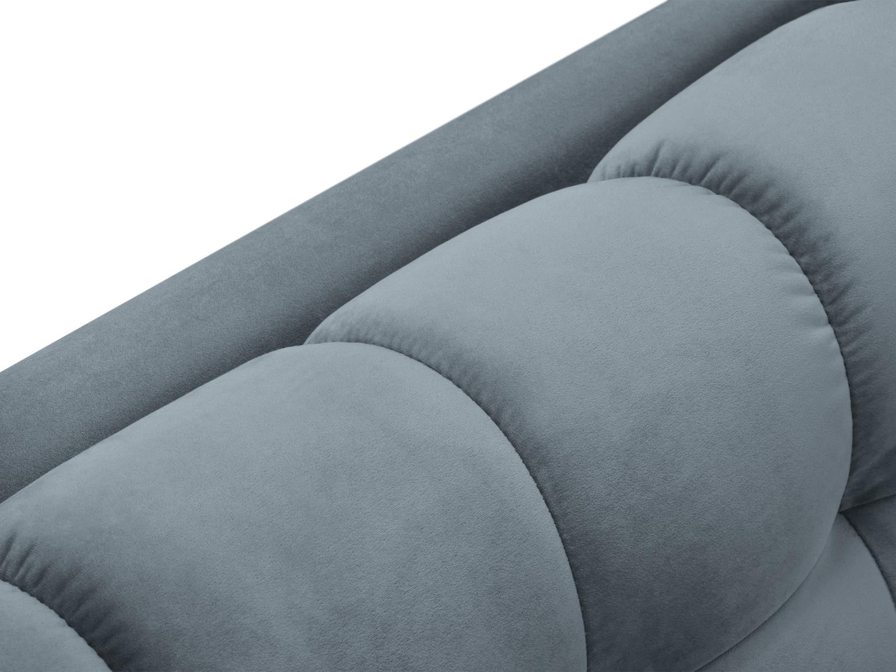 Elegantes 7-Sitzer Ecksofa Bali in sanftem Hellblau, ideal für stilvolle Wohnräume und gesellige Abende mit Freunden.