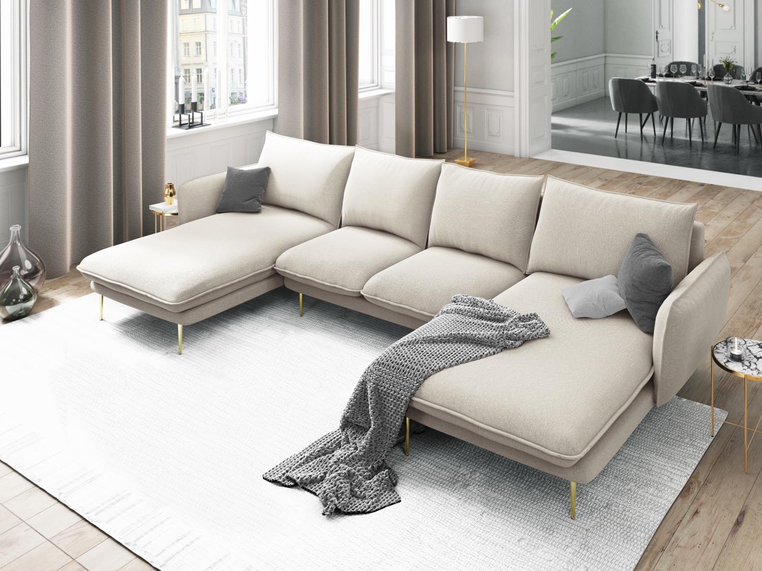 Elegantes Vienna Panoramic Sofa für 6 Personen in sanftem Beige und goldenen Akzenten, ideal für stilvolle Wohnräume.