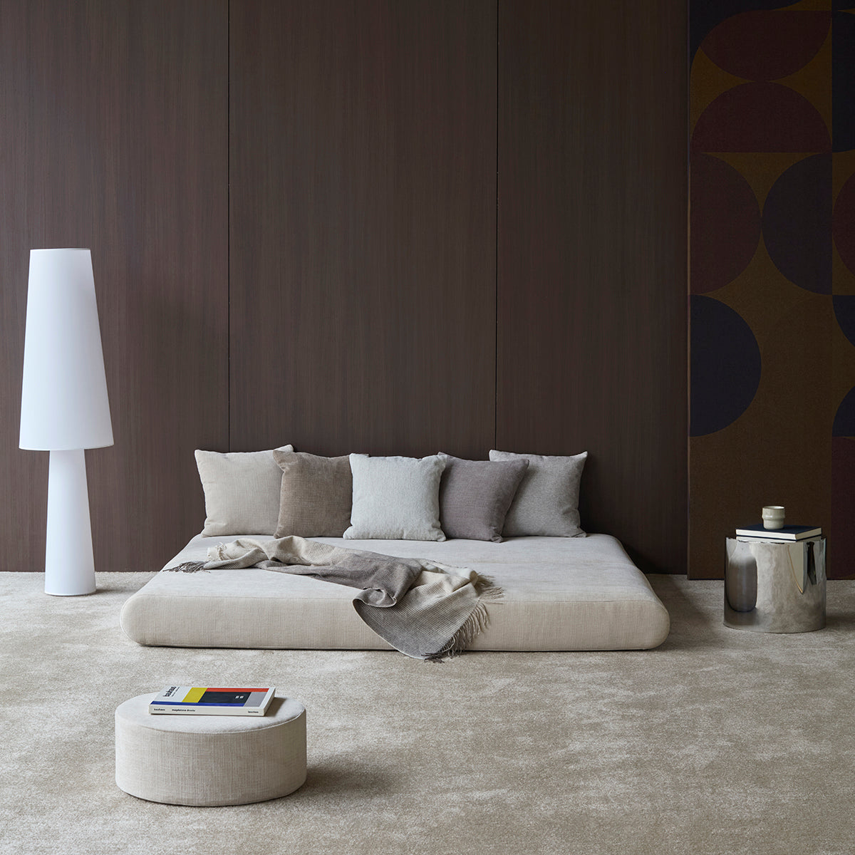 Circlus Tagesbett in 410 Esina Almond präsentiert im Onlineshop von KAQTU Design AG. Bettsofa ist von Innovation Living