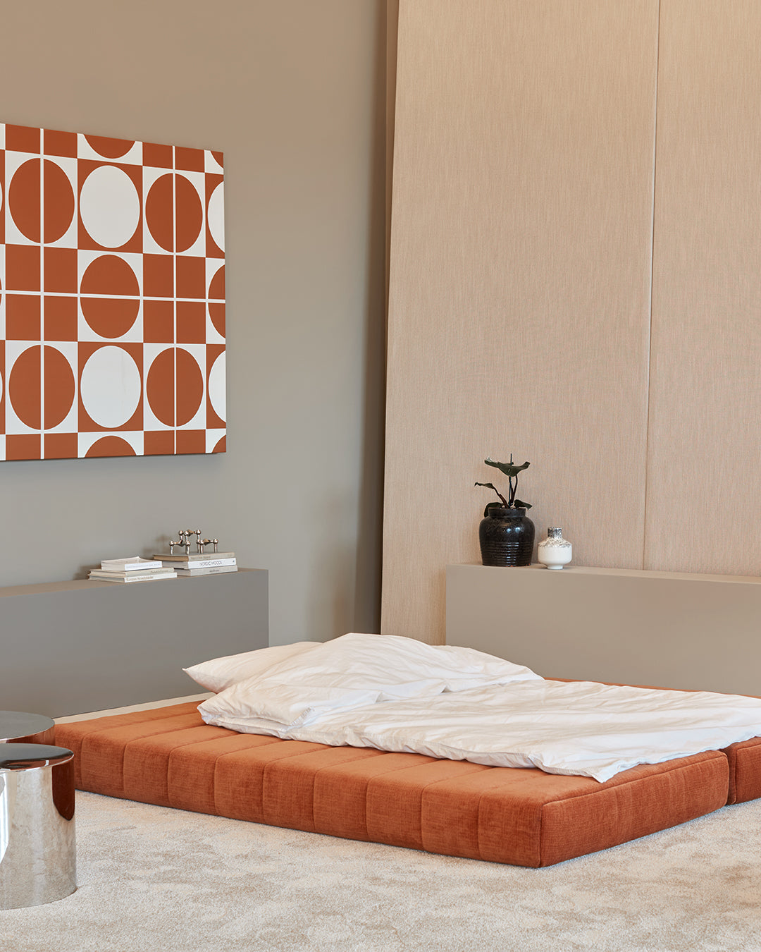 CozyPad Schlafsofa in 412 Esina Rust Orange präsentiert im Onlineshop von KAQTU Design AG. Bettsofa ist von Innovation Living