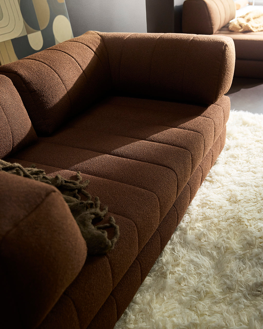 CozyPad Schlafsofa mit Armlehnen in 359 Taura Cappuccino präsentiert im Onlineshop von KAQTU Design AG. Bettsofa ist von Innovation Living