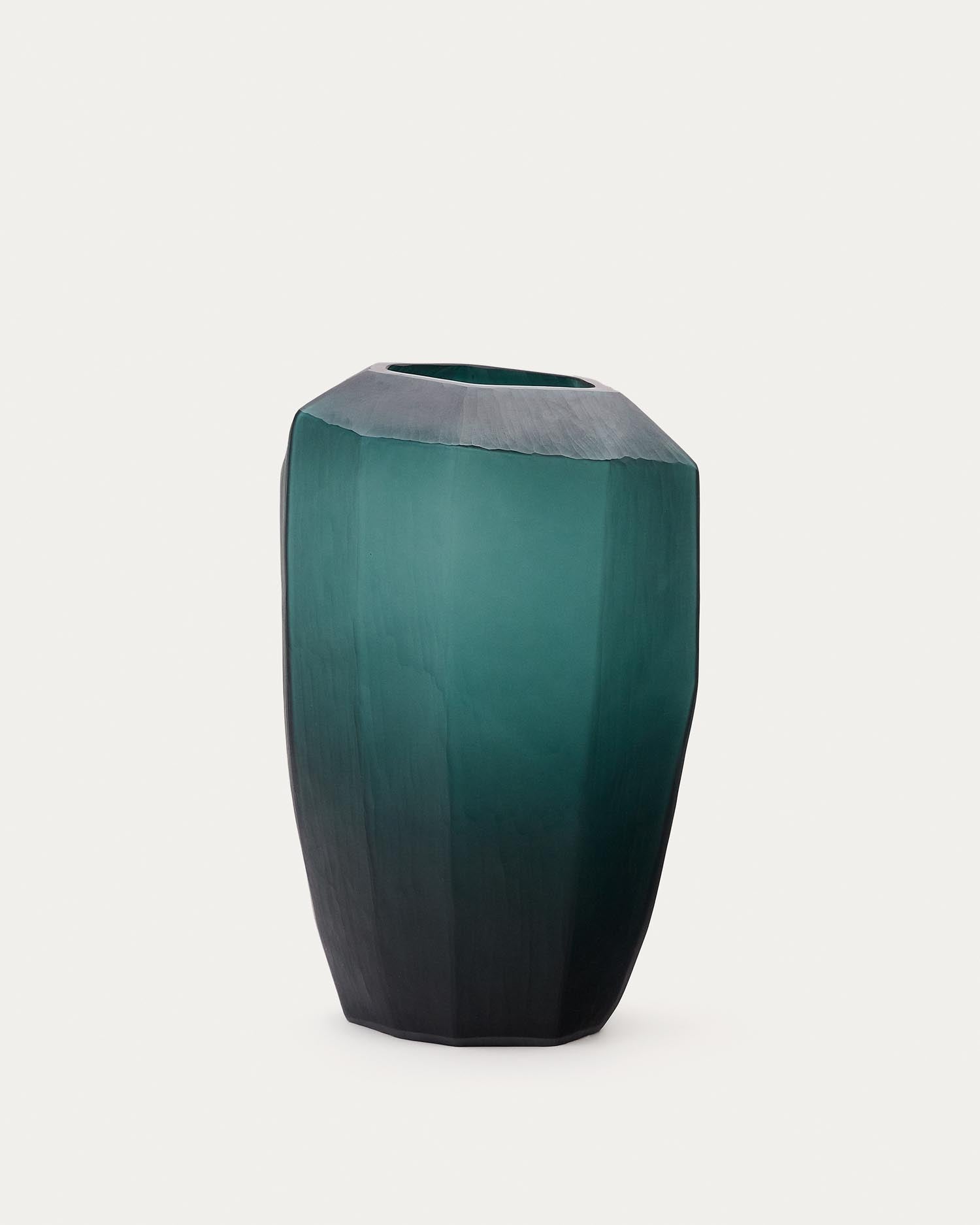 Vase Geonix aus grünem Glas 45,5 cm in Grün präsentiert im Onlineshop von KAQTU Design AG. Vase ist von Kave Home