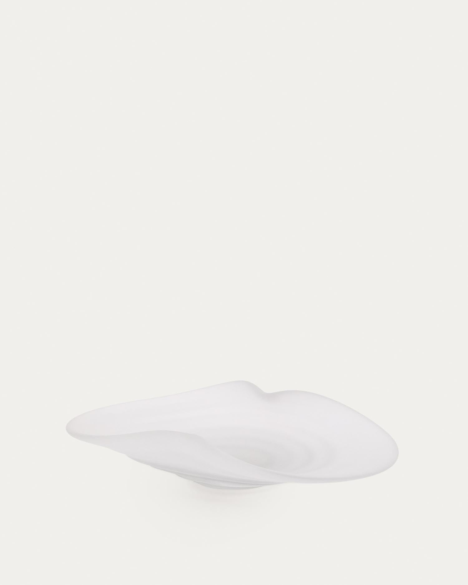 Eleganter Tafelaufsatz Ondaro (11 cm) aus hochwertigem Milchglas von Kave Home. Vielseitig einsetzbar und zeitlos schön für jedes Zuhause.