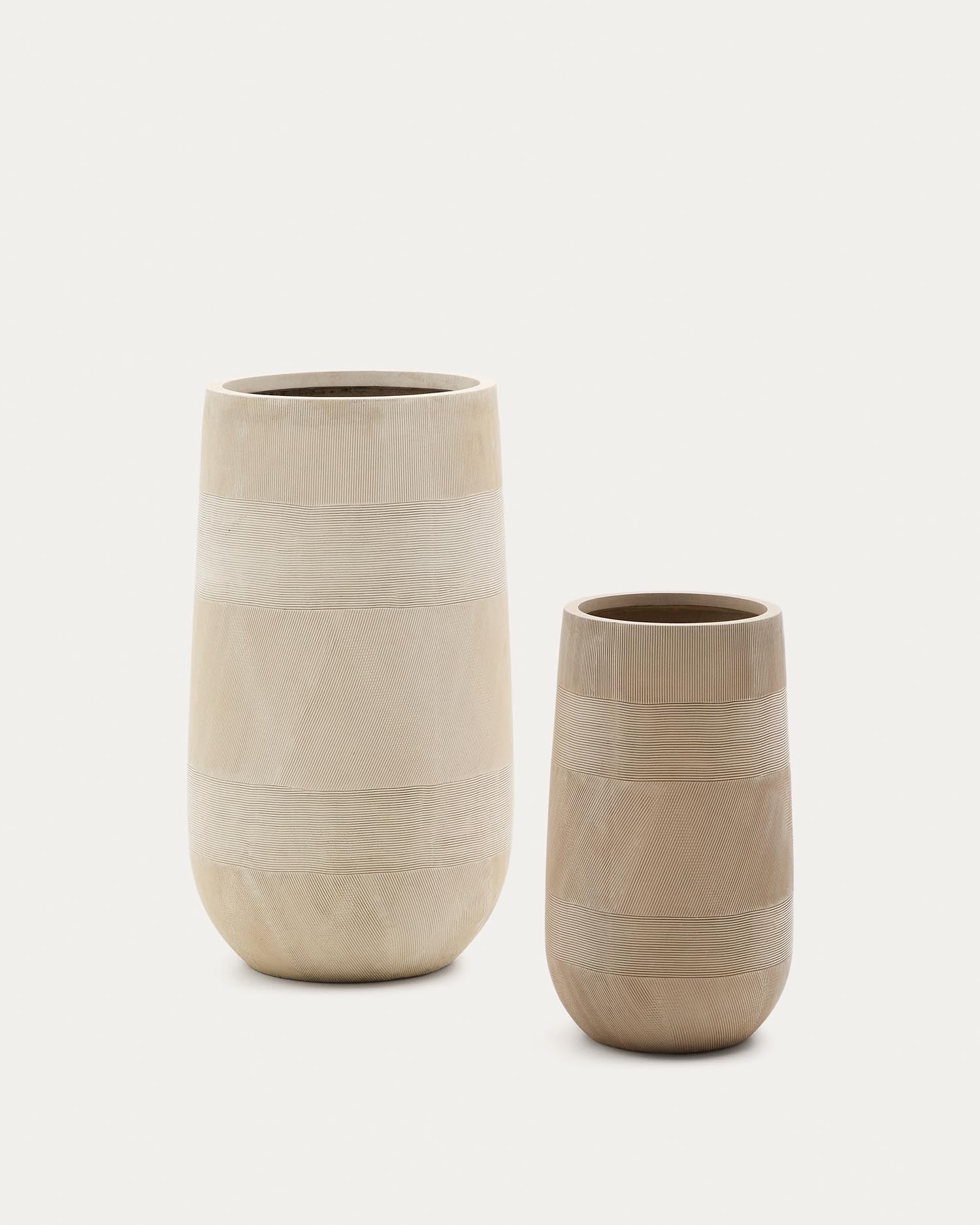 Blumentopf Tival in Zementoptik beige Ø 45 cm in Hellgrau präsentiert im Onlineshop von KAQTU Design AG. Blumentopf ist von Kave Home