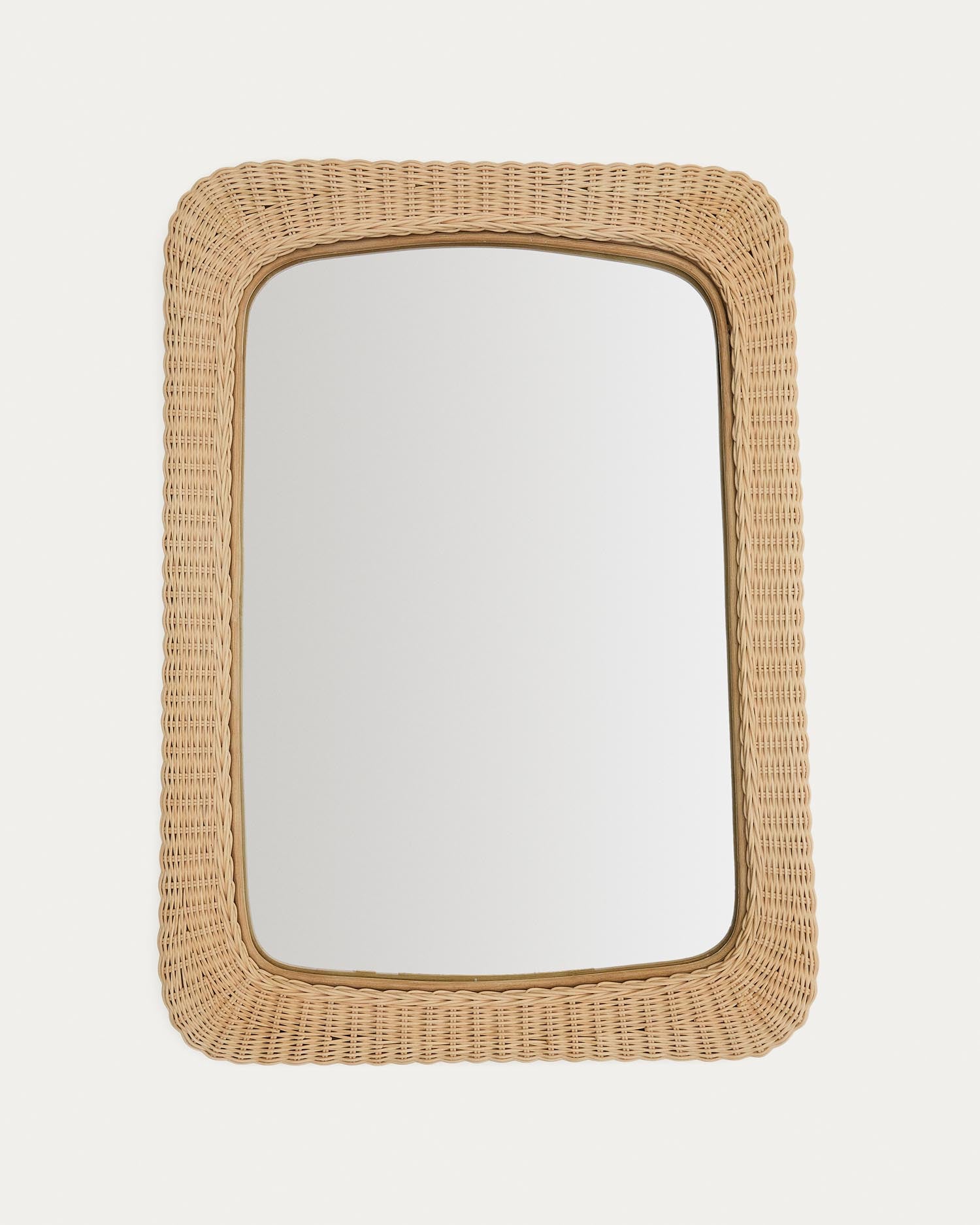 Entdecken Sie den Rattanspiegel Zilna von Kave Home, 58 x 79 cm – ein elegantes Design-Highlight für Ihr Zuhause, das Wärme und Stil vereint.