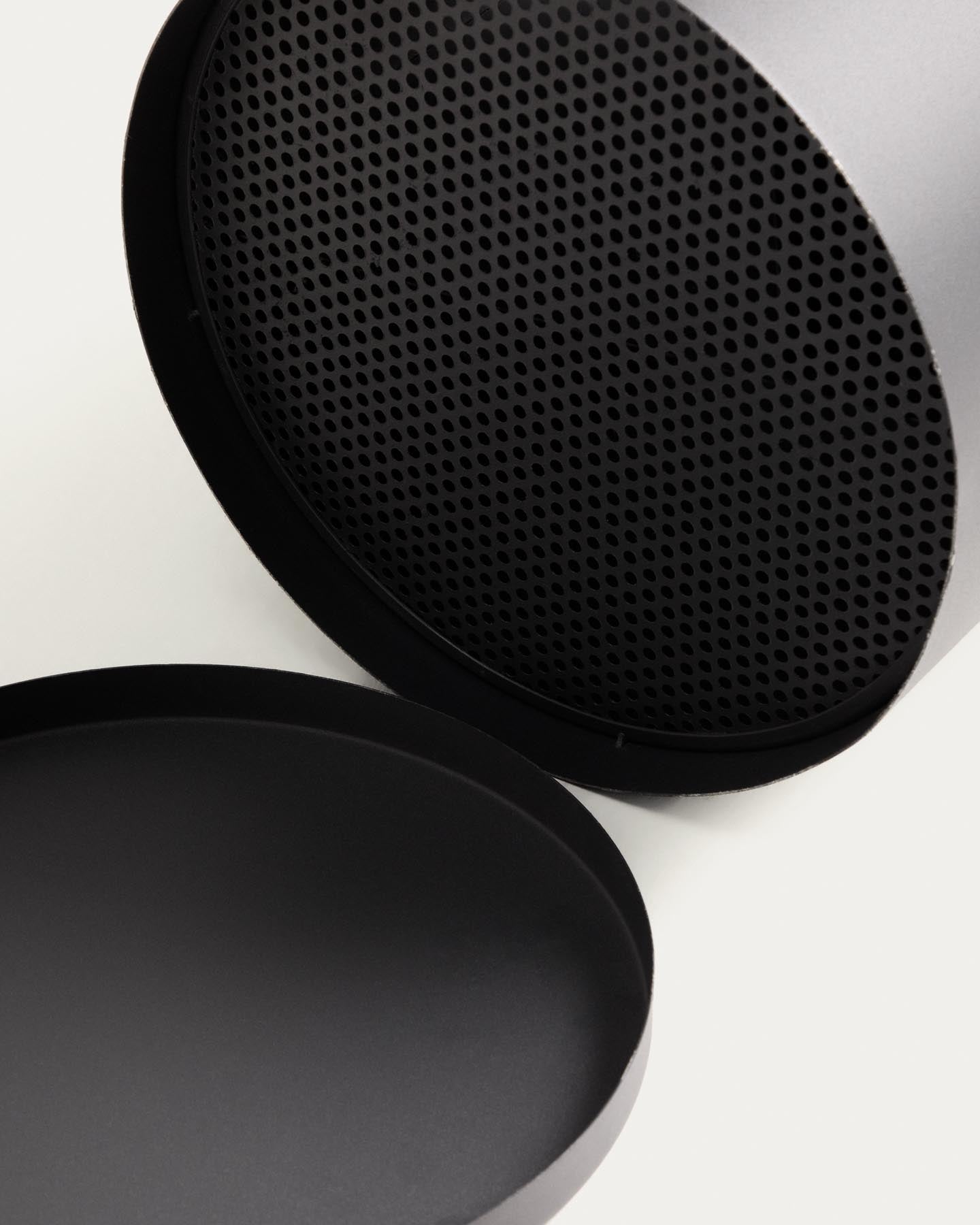 Großer Schirmständer Atin aus dunkelgrauem Metall in Dunkelgrau präsentiert im Onlineshop von KAQTU Design AG. Schirmständer ist von Kave Home