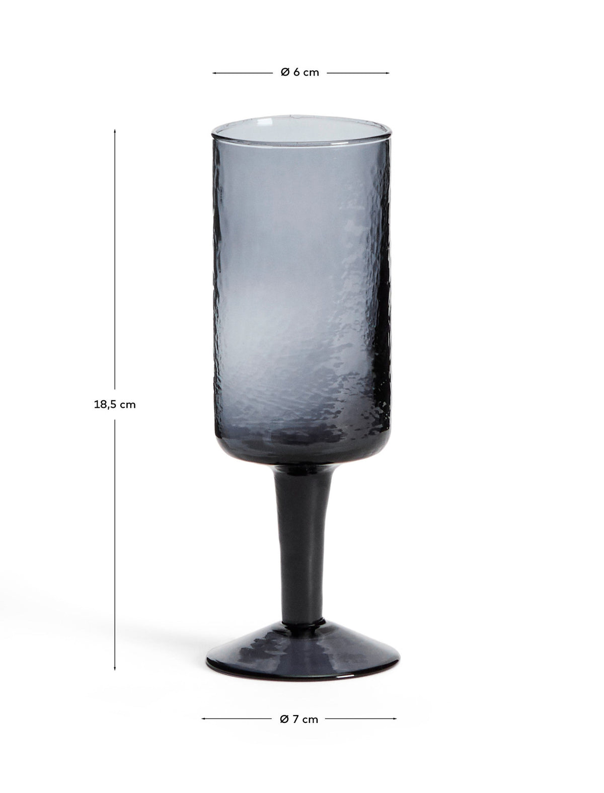 Weinglas Obila aus blauem Recyclingglas in Blau präsentiert im Onlineshop von KAQTU Design AG. Universal Weingläser ist von Kave Home