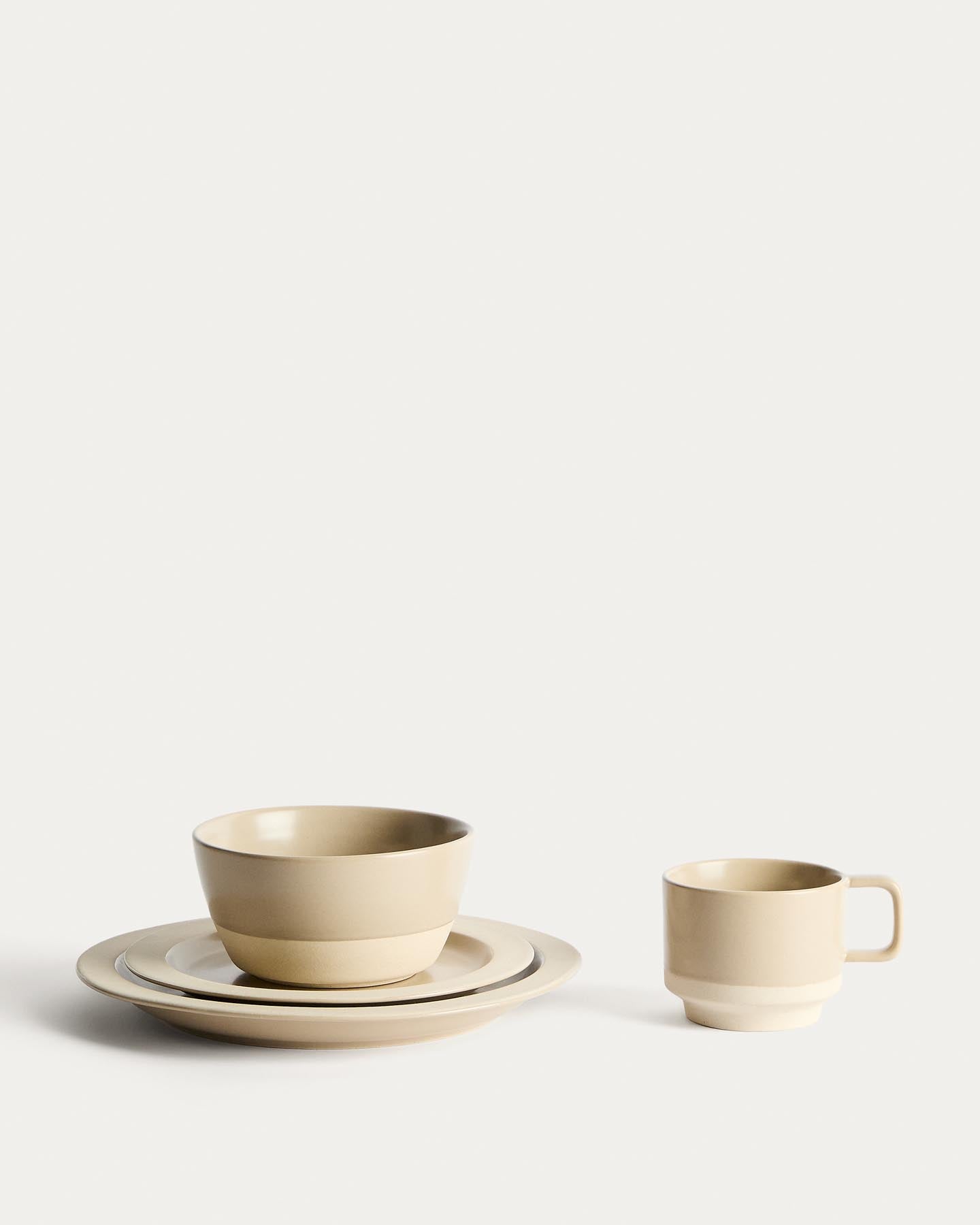 Dessertteller Doren aus Keramik in Beige in Weiss präsentiert im Onlineshop von KAQTU Design AG. Dessertteller ist von Kave Home