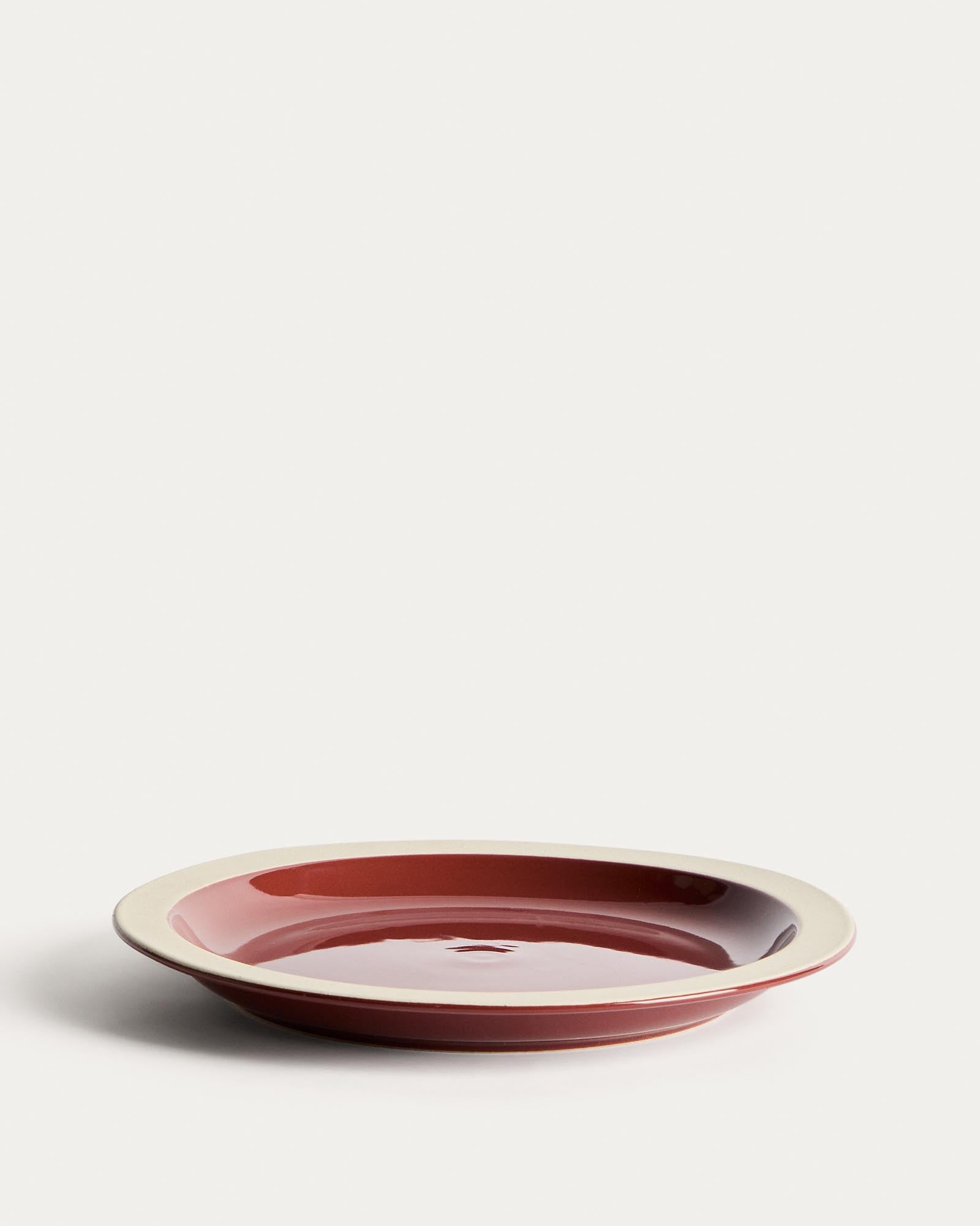 Teller Doren aus Keramik in Granatrot in Weiss präsentiert im Onlineshop von KAQTU Design AG. Teller ist von Kave Home
