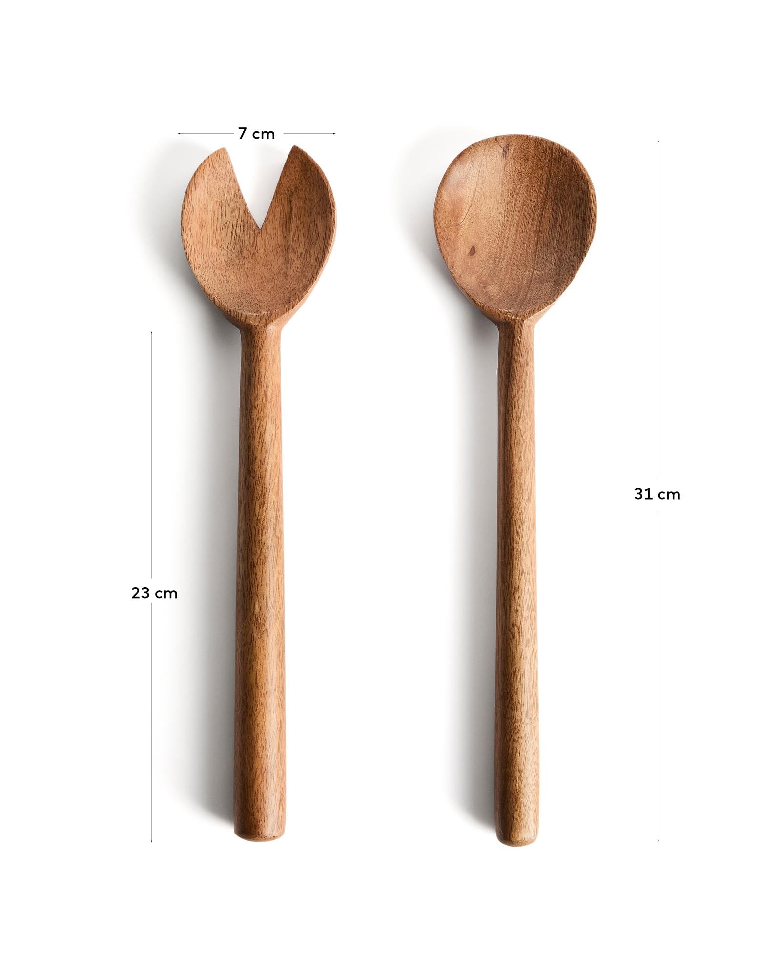 Elegantes Set Malor mit zwei hochwertigen Küchenutensilien aus Akazienholz, ideal für die Zubereitung und Servierung von frischen Salaten.