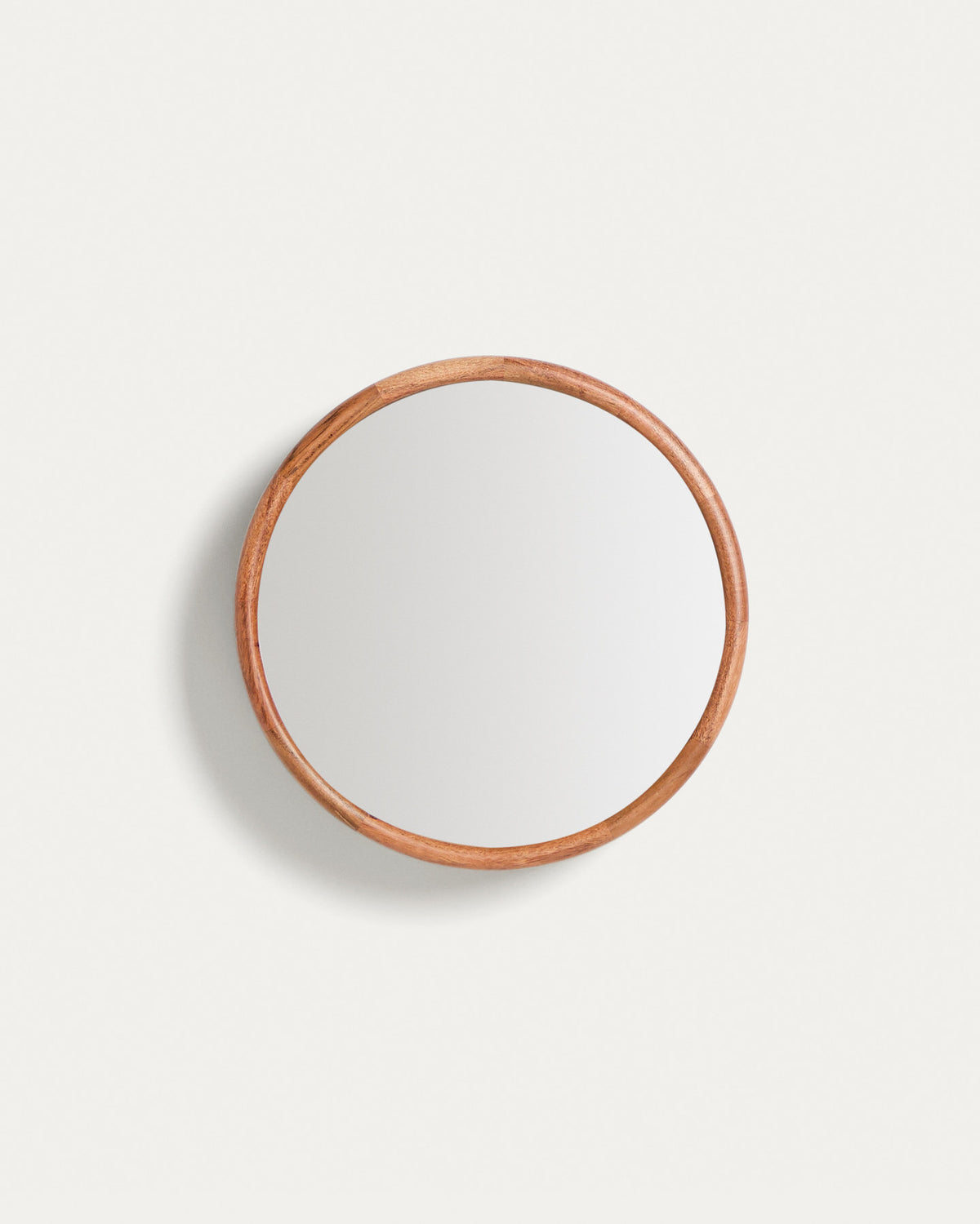 Spiegel aus Akazienholz, Ø 30,5 cm in Braun präsentiert im Onlineshop von KAQTU Design AG. Wandspiegel ist von Kave Home
