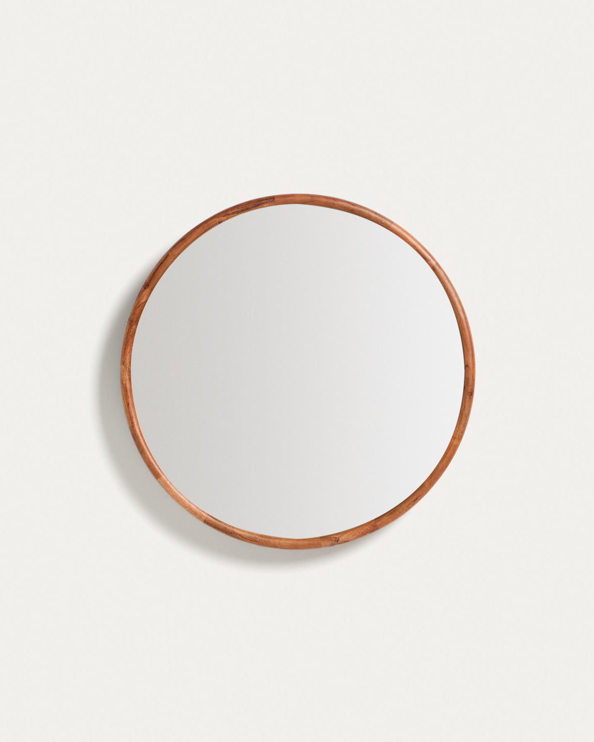 Spiegel Berale aus Akazienholz, Ø 49,5 cm in Braun präsentiert im Onlineshop von KAQTU Design AG. Wandspiegel ist von Kave Home