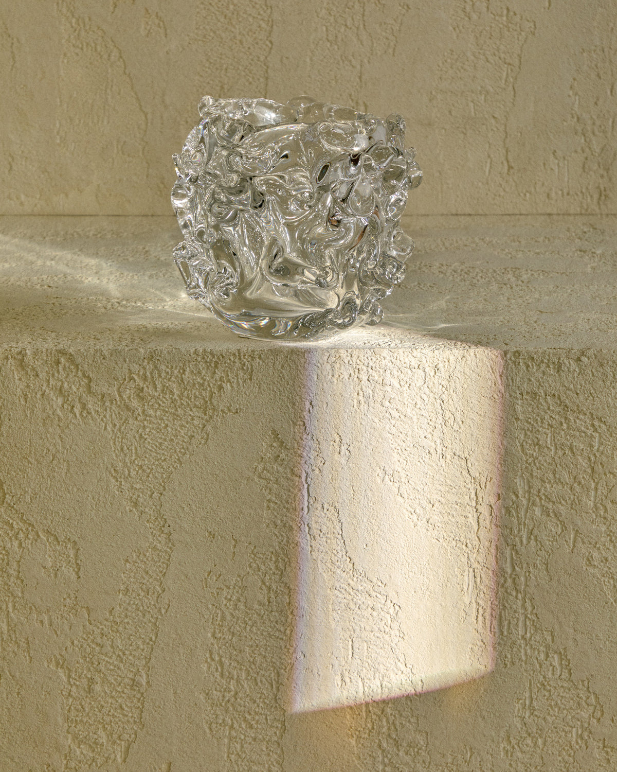 Tafelaufsatz Vorma aus transparentem Glas Ø 17,5 cm in Transparent präsentiert im Onlineshop von KAQTU Design AG. Vase ist von Kave Home