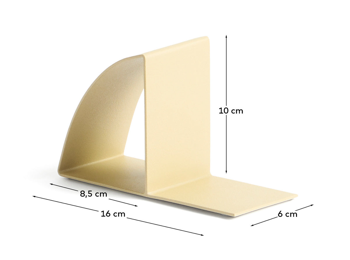 Buchstütze Mistra aus Eisen in Beige in Beige präsentiert im Onlineshop von KAQTU Design AG. Bürozubehör ist von Kave Home