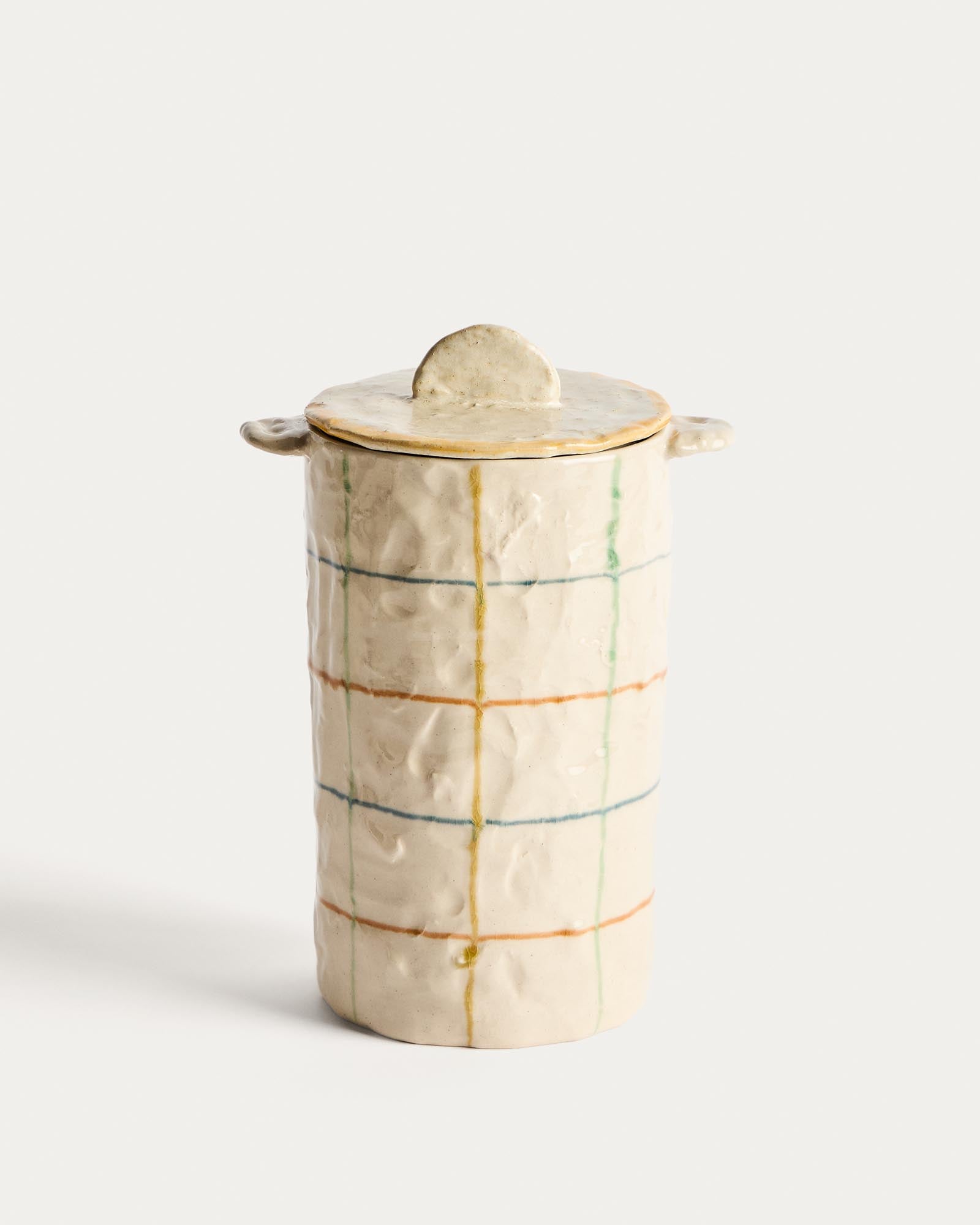 Topf Belor aus Keramik mit bunten Linien, 22 cm in Weiss präsentiert im Onlineshop von KAQTU Design AG. Aufbewahrungsbehälter ist von Kave Home