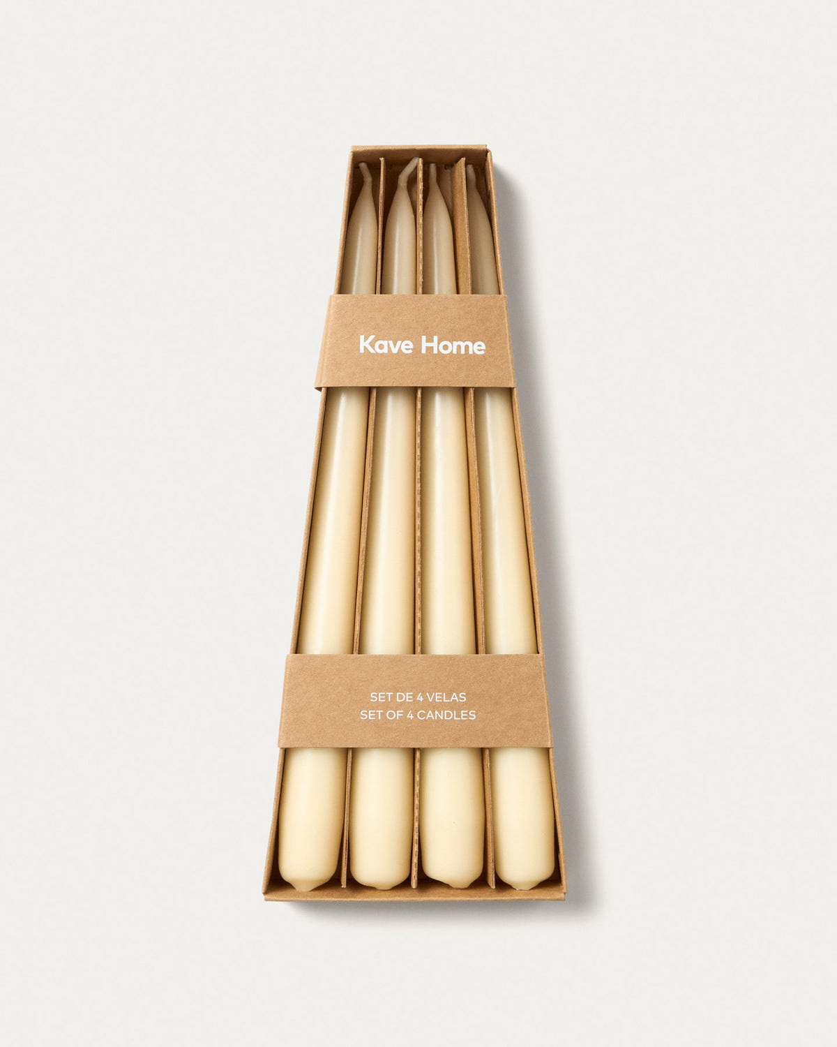 Set Talinen mit 4 weissen Kerzen in Weiss präsentiert im Onlineshop von KAQTU Design AG. Kerzen ist von Kave Home
