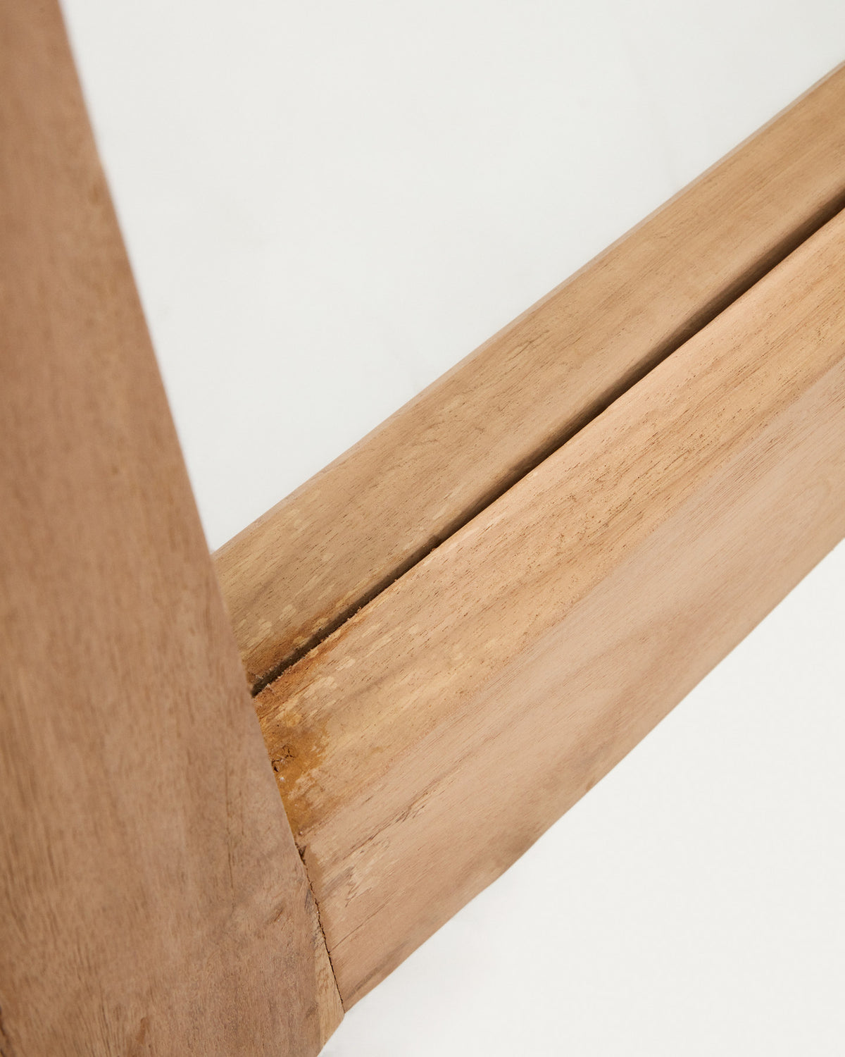 Maden Spiegel aus Holz mit natürlichem Finish 80 x 180 cm in Natur präsentiert im Onlineshop von KAQTU Design AG. Wandspiegel ist von Kave Home