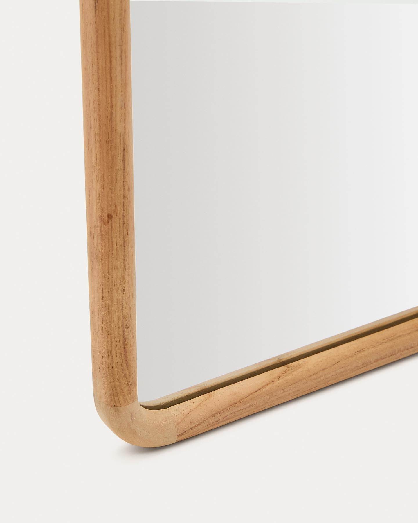 Spiegel Milsa aus Teakholz 55 x 155 cm FSC 100 % in Braun präsentiert im Onlineshop von KAQTU Design AG. Spiegel ist von Kave Home