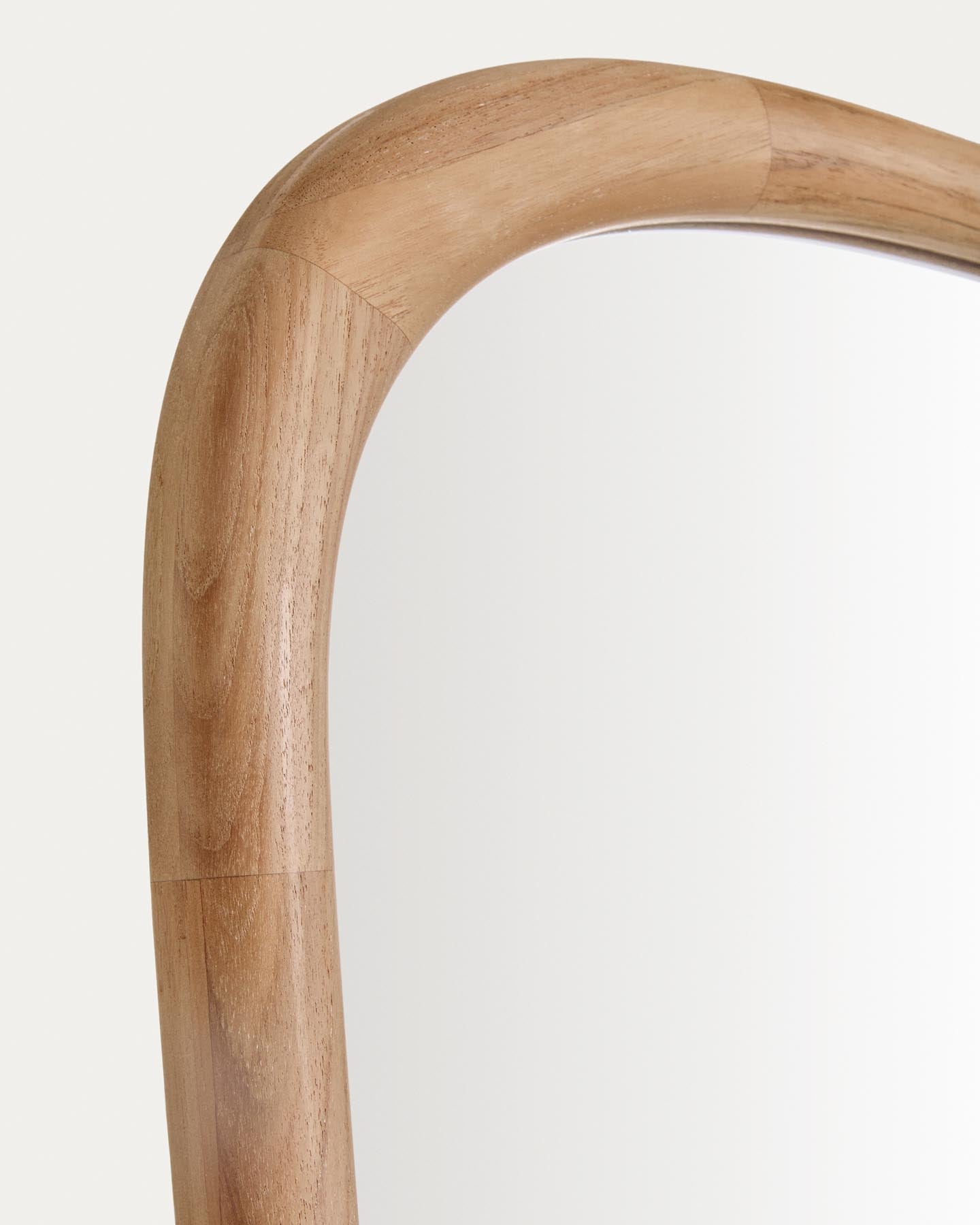 Spiegel Alura aus Teakholz 158 x 61 cm FSC 100 % in Braun präsentiert im Onlineshop von KAQTU Design AG. Spiegel ist von Kave Home