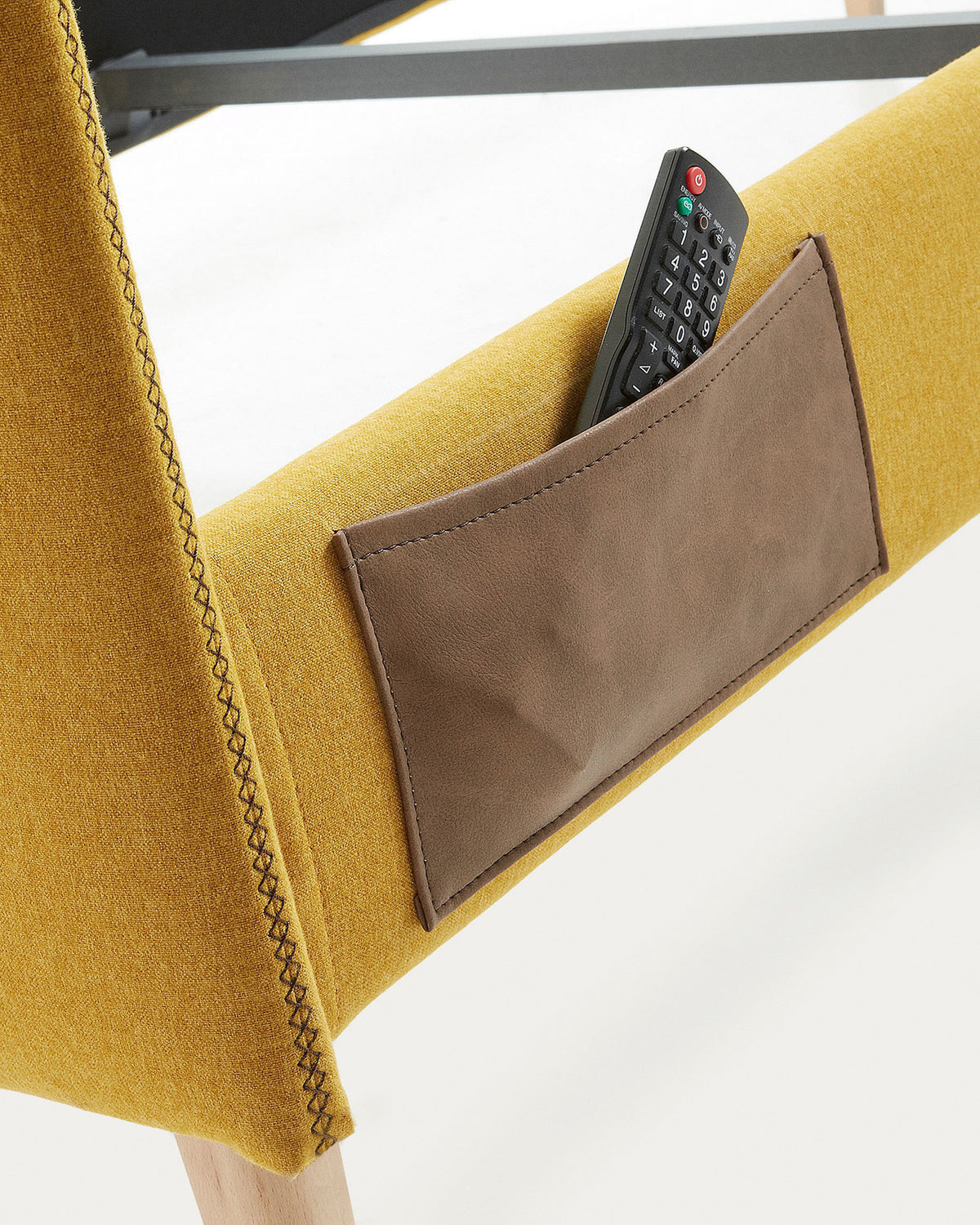 Dyla Bezug in Senf für Bett mit Matratze von 160 x 200 cm in Senfgelb präsentiert im Onlineshop von KAQTU Design AG. Zubehör Bett ist von Kave Home