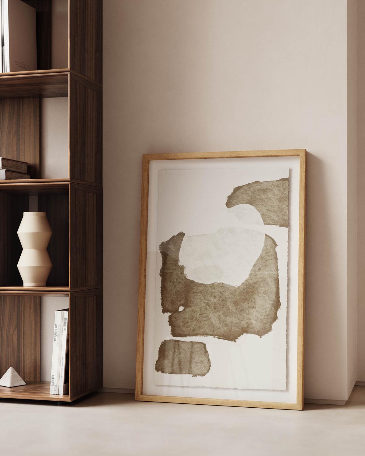 Elegantes Torroella Kunstwerk in Grau-Braun, 60x90 cm von Kave Home.